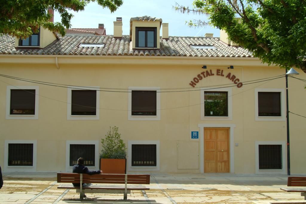 Hostal El Arco Mejorada Del Campo Exteriér fotografie